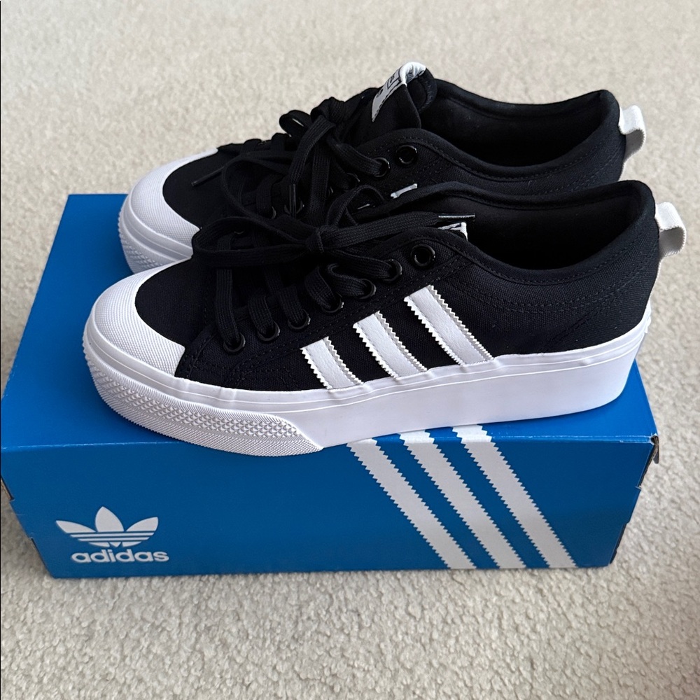 adidas Nizza Platform Lace Up  Womens Black Sneakers FV5321-A Size 8.5 - Picture 6 of 6